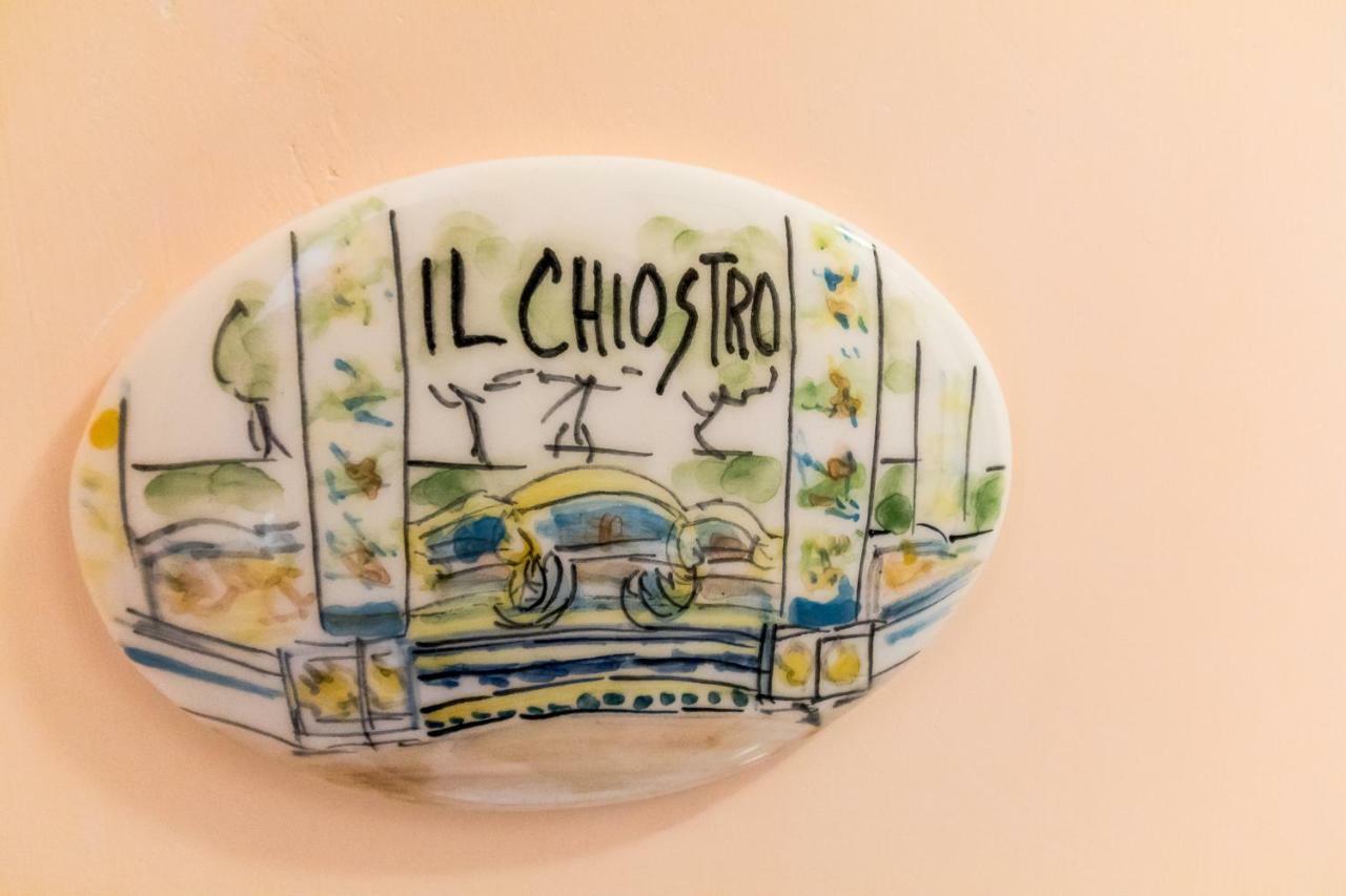 La Finestra Sul Monastero Chiostro Hébergement de vacances Naples