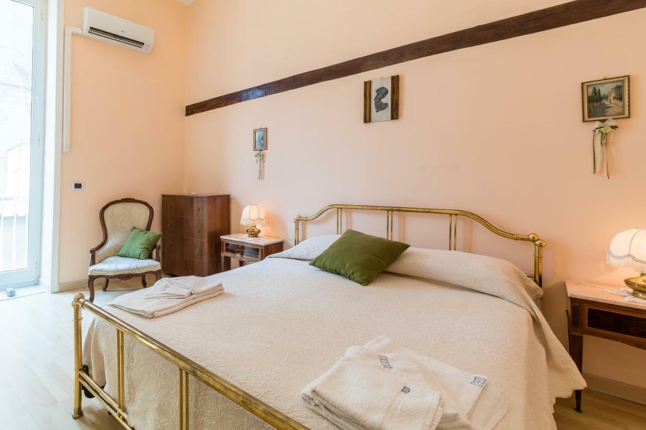 Holiday home La Finestra Sul Monastero Chiostro Naples