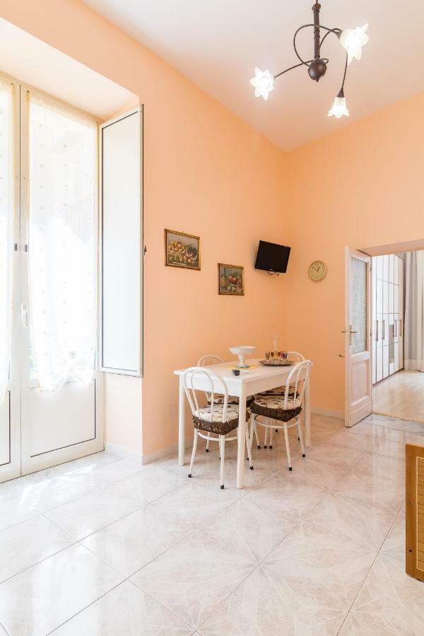 Holiday home La Finestra Sul Monastero Chiostro