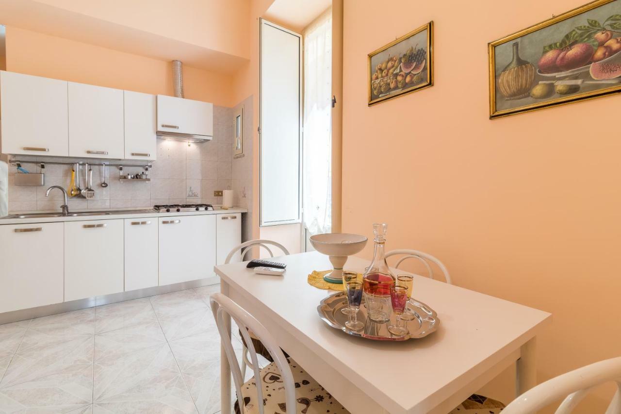 Holiday home La Finestra Sul Monastero Chiostro Naples
